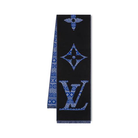 louis vuitton scarf gift box|Louis Vuitton signature scarf.